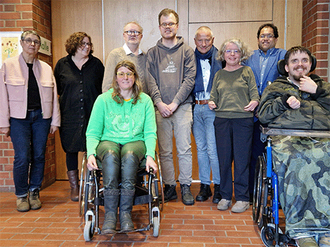 Titelbild: Gruppenbild vom Besuch von Katrin Langensiepen im Südring